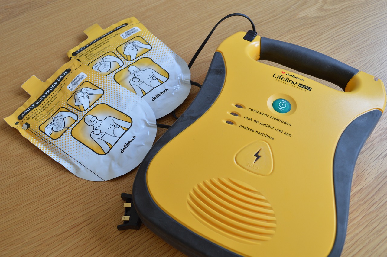 Huschka AED met electroden